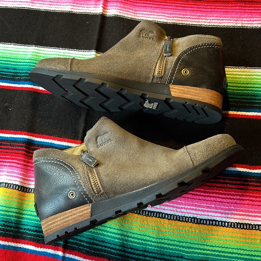 Sorel Major Low Ankle Booties